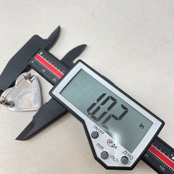 Faceted Heart Brooch Set of 2 Silver-Tone Love Valentine Shiny Bright Coquette - Picture 8 of 8